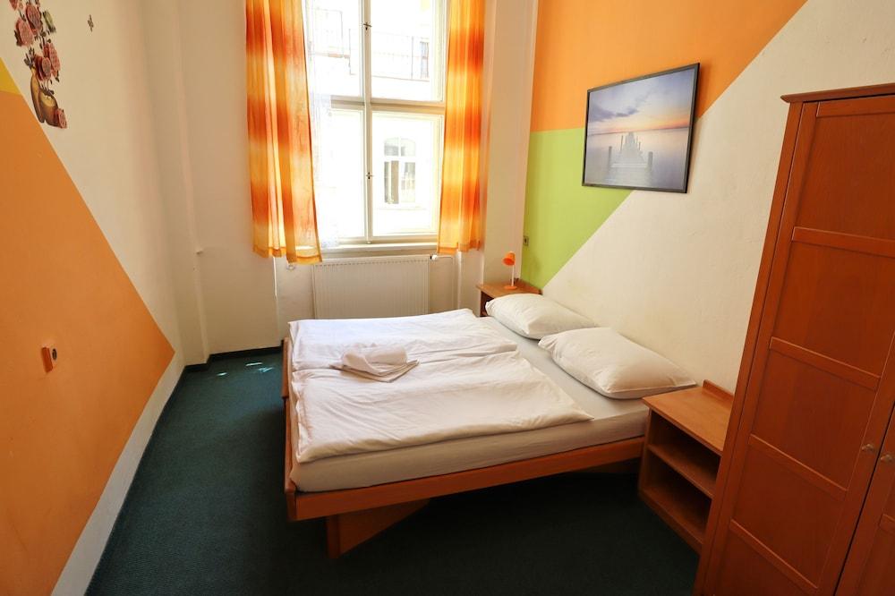 A Plus Hostel - Centrum Praga Exterior foto