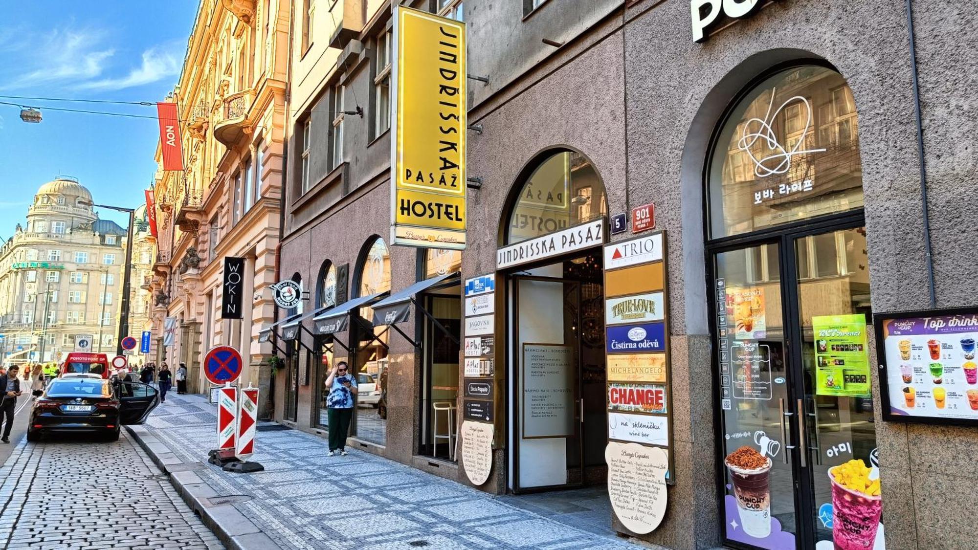 A Plus Hostel - Centrum Praga Exterior foto